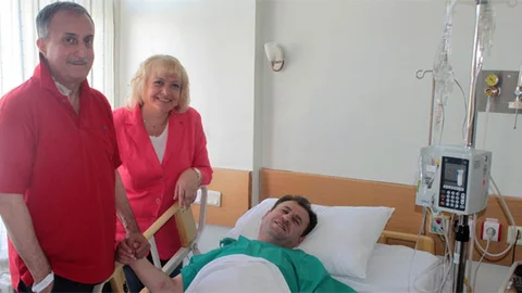 Bursa'da Tanımadığı Kişiye Böbrek Bağışı Yaptı