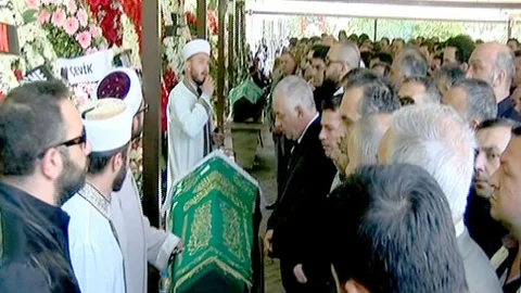 Sami Hoştan Son Yolculuğuna Uğurlandı