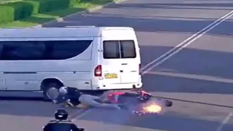 Ukrayna'da Minibüs Kazası Yaşandı