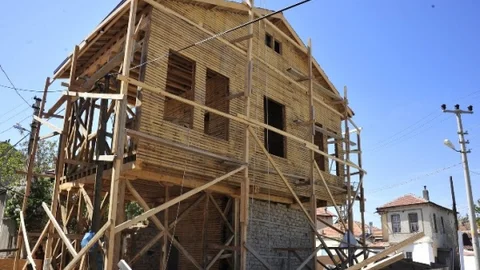 Karaman'da İki Asırlık Tarihi Ev Yenileniyor