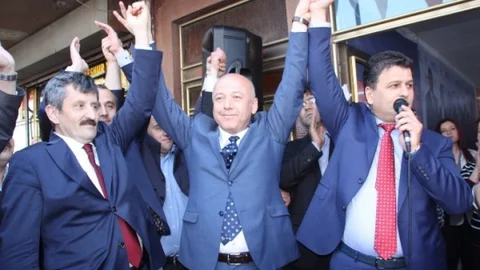 AK Parti Kozlu'da Seçim Bürosu Açtı