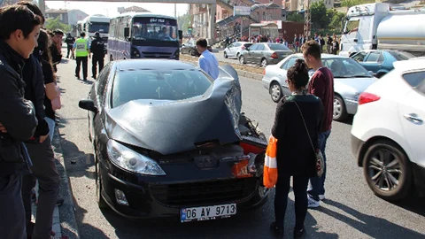 Ereğli'de Öğrenciye Otomobil Çarpması
