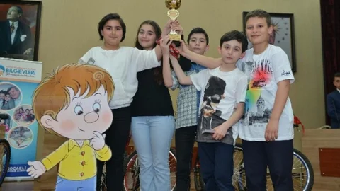 Kocaeli'de Bilgievleri Münazara Şampiyonası Sonuçlandı