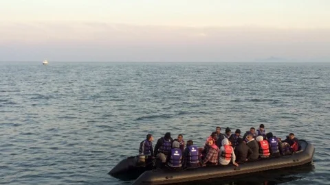 Edirne Enez'de Göçmen Yakalama Operasyonu