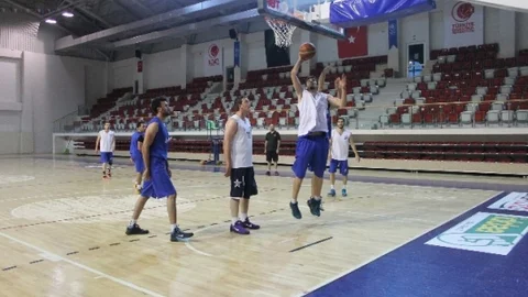 Yalova Belediyespor, Bolu'ya hareket etti