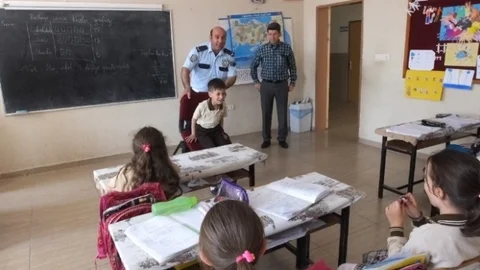 Burhaniye'de Öğrencilere Trafik Eğitimi Verildi