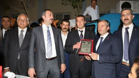 Şahinbey'de Teşekkür Plaketi Töreni