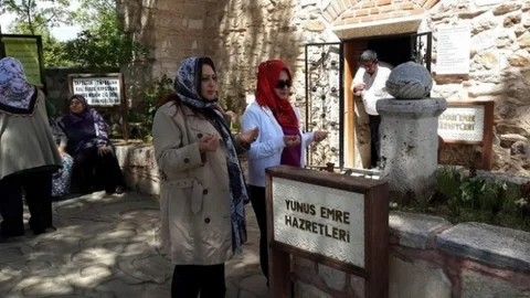 Bolu Kız Öğretmenleri 32 Yıl Sonra Buluştu