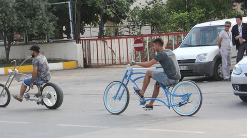 Adana'da İlginç Tasarım Bisikletler