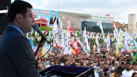 Kırşehir'de Siyasi Miting Gerilimi