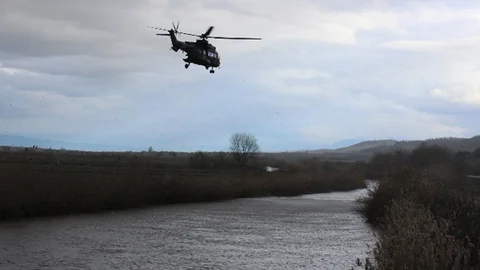 Nepal'de Helikopter Enkazı Bulundu