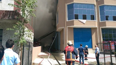 İstanbul'da Yangın Paniği