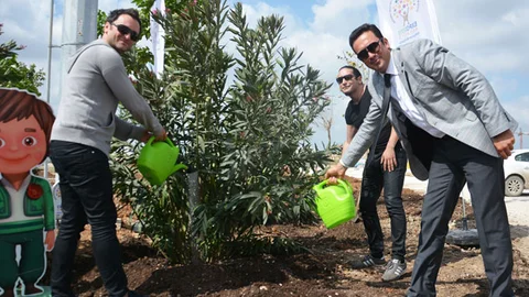 Zakkum Grubu EXPO 2016 Alanına Ağaç Dikti