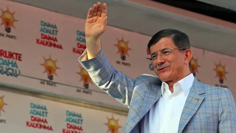 Afyonkarahisar'da Davutoğlu'ndan Menderes Açıklaması