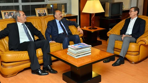 Bursa'da Bakan Müezzinoğlu'ndan Ziyaret