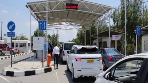 Kıbrıs'ta Yeni Sınır Geçiş Uygulaması Başladı