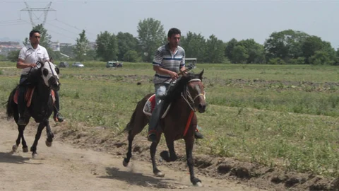 Bursa'da Rahvan At Yarışları Heyecanı