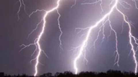 Samsun'da Yıldırım Düşmesi