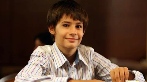 Bülent Ziyagil, 18 Yaşında Büyüdü