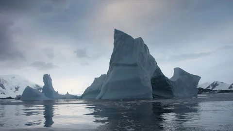 Antarktika Buzulunda Tehlike Var