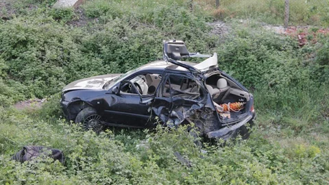 Kocaeli Kandıra'da Takla Atan Araçta İki Yaralı