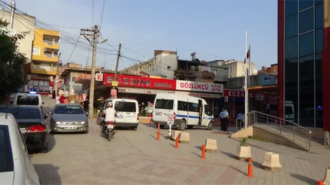 Osmaniye'de Gençler Arasında Kavga