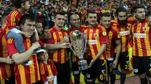 Kayserispor Kupasını Kaldırdı