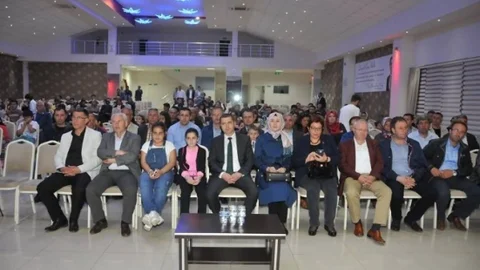 Çan'da Tiyatro Gösterisi İlgiyi Üzerine Çekti