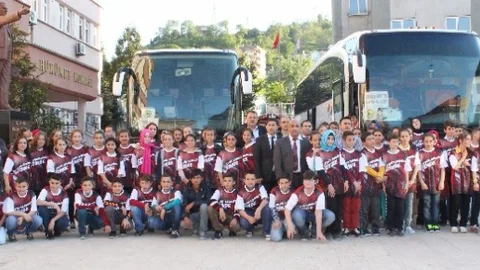 Başarılı Öğrencilere Çanakkale Gezisi Düzenlendi