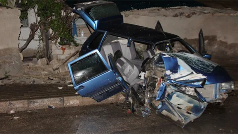 Elazığ'da Alkollü Sürücü Kaza Yaptı