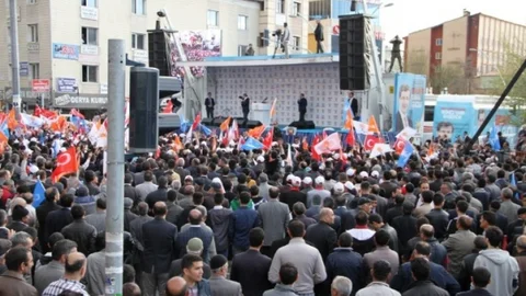 Başbakan Davutoğlu Ağrı'da Konuştu