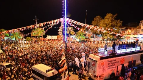 Kemal Kılıçdaroğlu Yoksullukla Mücadele Vaat Etti