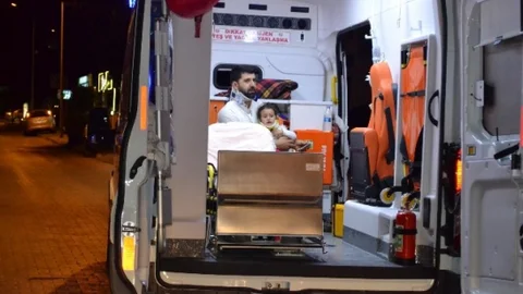 Manisa'da İki Araç Çarpıştı