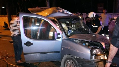 İzmir'de Alkolle Kaza Geçirildi