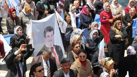 AK Parti Van'da Seçim Bürosu Açtı