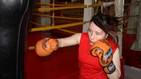 Samsun'da Ebe Boks Dersi Alıyor