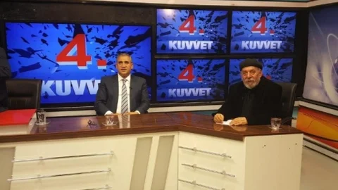 Adana'da Belediyelere İhanet İthafı