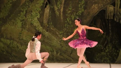 Antalya'da "Uyuyan Güzel" Balesi Son Kez Sahne Alacak