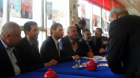 Saadet Partisi'nden AK Parti'ye Ziyaret