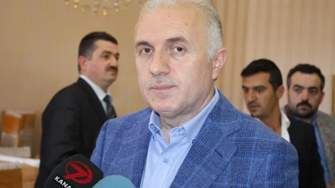 Aziz Babuşcu'dan Eleştiriler