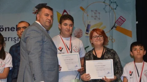 Mersin'de Proje Yarışması Ödülleri Verildi