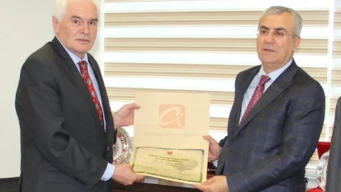 Karadağ'dan Adana'ya Yatırım Çağrısı