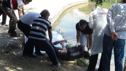 Antalya'da Erkek Cesedi Bulundu