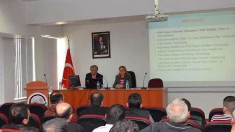Denizli'de Kasaplara Gıda Mevzuatı Eğitimi