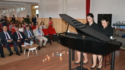 Manisa'da Piyano Dinletisi Gerçekleşti