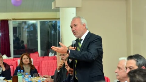 Kamil Saraçoğlu Muhtarlarla Toplandı
