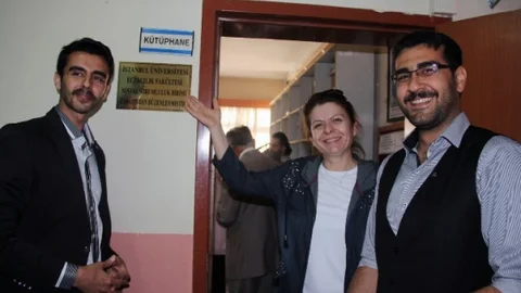 Giresun'daki İmam Hatip Okuluna Kitap Desteği