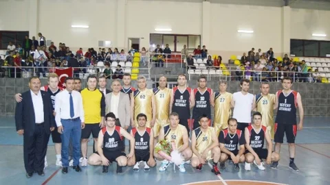 Besni'de Basketbol Turnuvası Sonuçlandı