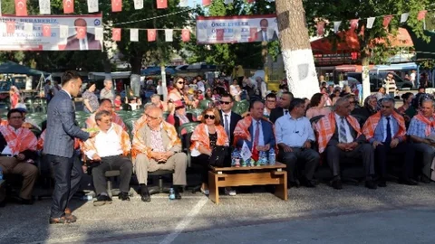 Efeler'de Festivalde Hatalar Zinciri