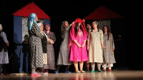 Ankara'da Tiyatro Gösterimi